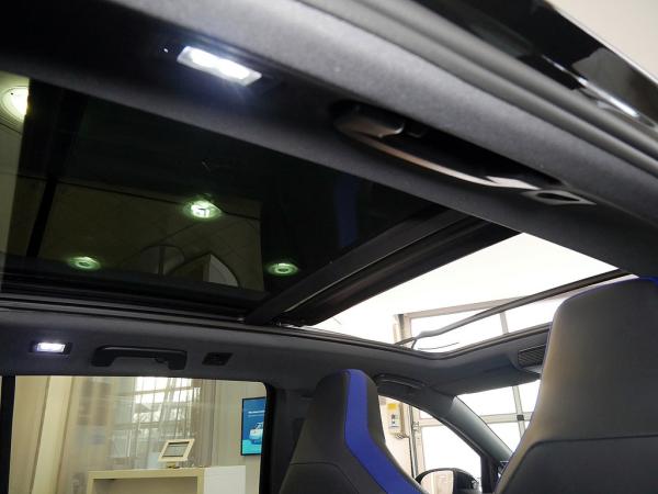 Volkswagen Golf Variant R 2.0l TSI 4MOTION 245 kW (333 PS) 7-Gang DSG