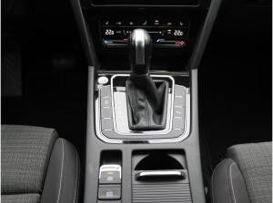 Volkswagen Passat Variant Business 2.0 TSI DSG / Navi, AHK