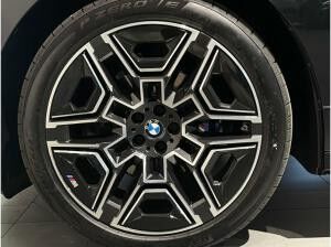 BMW ix xDrive45 - ab Lager !