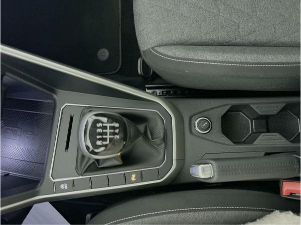 Volkswagen Taigo 1.0 TSI Move CarPlay AHK LED Navi Sitzh