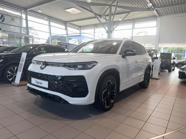 Volkswagen Tayron R-Line eHybrid 272PS //SOFORT VERF.// - Navi, HUD, Leder, AHK usw. Volkswagen Tayron R-Line eHybrid 272PS //SOFORT VERF.// - Navi, HUD, Leder, AHK usw.