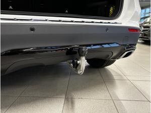 Mercedes-Benz GLA 220 d 4Matic+ Edition Progressive Line+Panodach+AHK+Winter-Paket+DISTRONIC