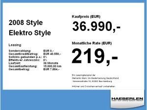 Peugeot 2008 Style Elektro LED+SHZ+KlimaA+PDC+AUT+SpurH