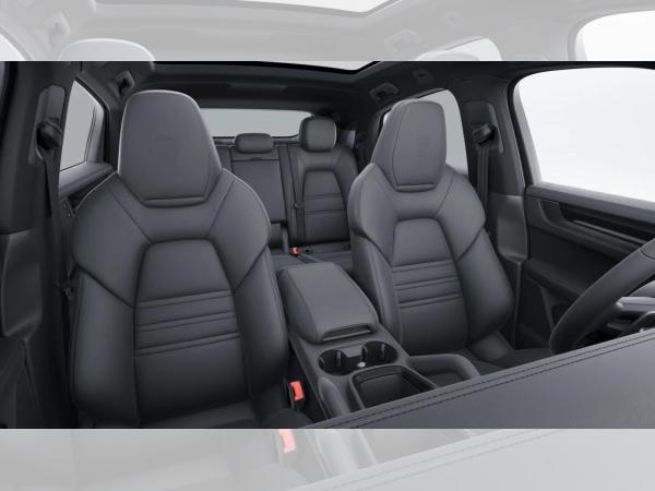 Porsche Cayenne E-Hybrid Coupe Black Edition