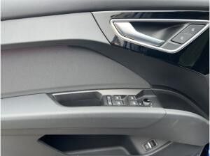 Audi Q4 e-tron 45 AHK Waermepumpe Kamera