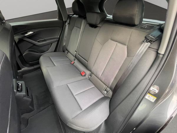 Audi Q6 e-tron S line LED CarPlay Standklima 360°