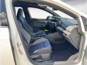Volkswagen Golf Golf R BLACK EDITION 2,0 l TSI 4MOTION 333PS DSG SOFORT VERFÜGBAR