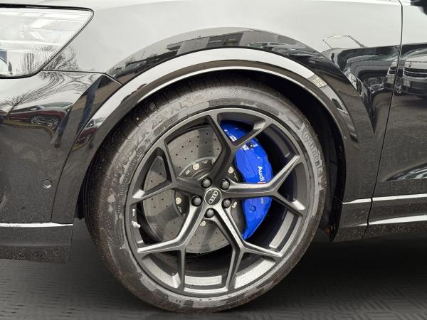 Audi RS Q8 SUV performance tiptronic+MASSAGE+PANO+HEAD-UP