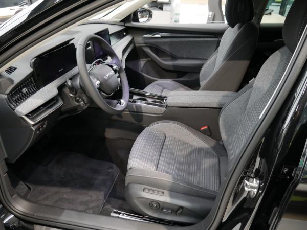 Skoda Superb Combi 2.0 TDI DSG Selection Matrix PDC Kamera Standhz. *877*