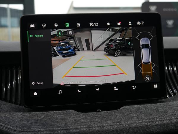 Skoda Superb Combi 2.0 TDI DSG Selection Matrix PDC Kamera Standhz. *877*