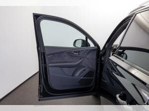 Audi Q7 S line 55 TFSI e quattro tiptronic Audi Q7 S line 55 TFSI e quattro tiptronic