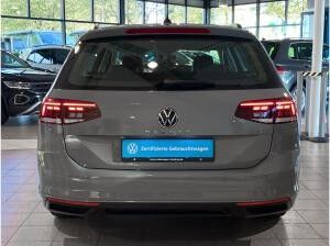Volkswagen Passat Variant 1.5 TSI DSG Ganzjahresreifen Rear View AppConnect