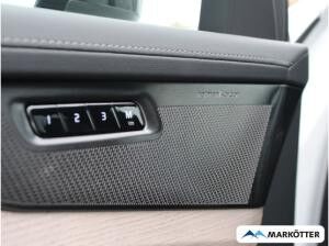 Volvo XC90 T8 Plus Dark AWD 7-Sitzer/SHZ/LHZ/PANO/360°