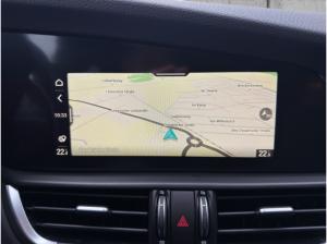 Alfa Romeo Giulia Veloce Q4 2.0 PDC+KAMERA+NAVI+CARPLAY+SHZ