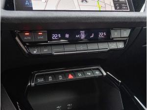 Audi RS3 RS 3 Limousine RS-Abgas 280km/H SONOS NAVI Adapt. Fahrwerk Matrix