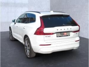 Volvo XC60 B4 (Benzin) Momentum Pro 2WD Automatik Navi