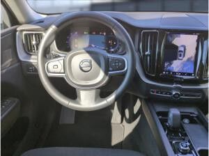 Volvo XC60 B4 (Benzin) Momentum Pro 2WD Automatik Navi
