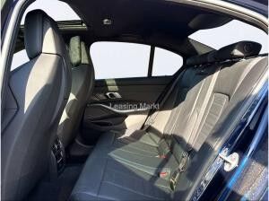 BMW M340i xDrive M Sportsitze HK Glasdach Acc+ 360Â°