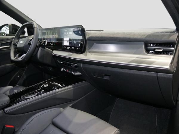 Audi Q3 UPE br. 62.015,- Sportback TFSI S tronic /