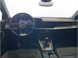 Audi A3 Sportback 30 TDI S line | AHK | SITZH. |
