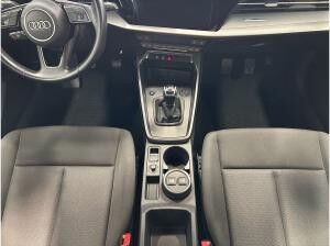 Audi A3 Sportback 30 TDI S line | AHK | SITZH. |