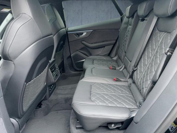 Audi Q8 SUV S line business TFSI e qu. tiptr. 23 PANO