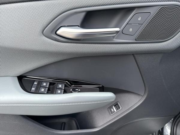 Audi Q3 Sportback TFSI S tr. LED 20 AHK FLA ACC Keyle