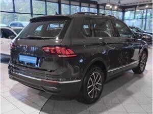 Volkswagen Tiguan 1.5 TSI Life DSG Park Assist Rear View AppConnect