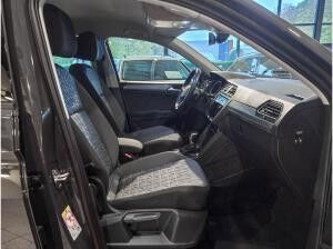 Volkswagen Tiguan 1.5 TSI Life DSG Park Assist Rear View AppConnect