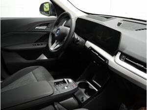 BMW iX1 xDr. 30e  LC Prof., HuD, Keyless, Parkass. +,  DAB, uvm.