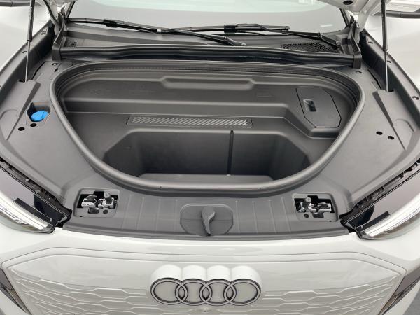 Audi Q6 e-tron 185 kW LED Navi Kamera SHZ PDC-Plus