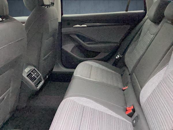 Skoda Superb Selection 1.5 TSI mHEV AHK/NAVI/LED