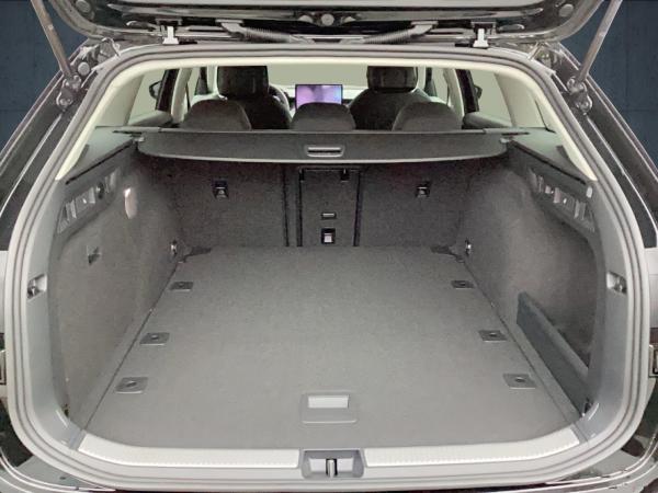 Skoda Superb Selection 1.5 TSI mHEV AHK/NAVI/LED