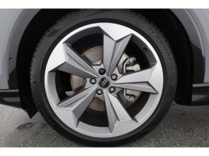 Audi Q4 e-tron e-tron S line AHK/Matrix/21''/W-Pumpe/360