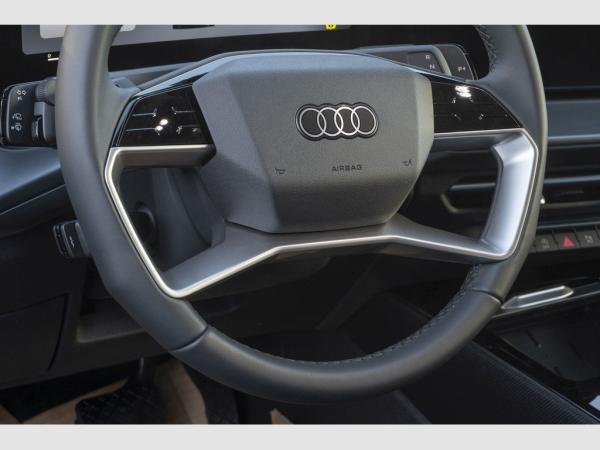 Audi Q3 SUV TDI S tronic Tech/AHK/Klima plus