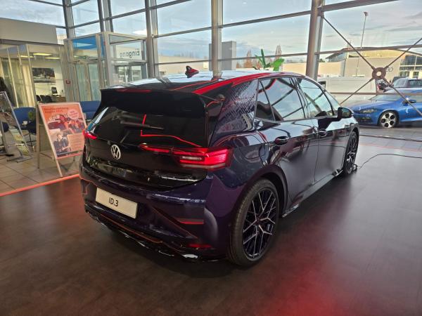 Volkswagen ID.3 GTX Performance FIRE+ICE 326PS //SOFORT VERF.// -HUD - LED - NAVI- Pano. usw.