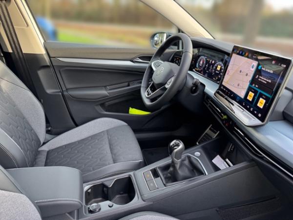 Volkswagen Golf Life 1,5 l TSI OPF 6-Gang Volkswagen Golf Life 1,5 l TSI OPF 6-Gang