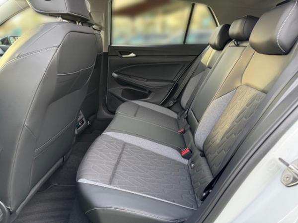 Volkswagen Golf Life 1,5 l TSI OPF 6-Gang Volkswagen Golf Life 1,5 l TSI OPF 6-Gang