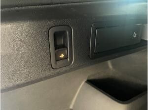 Volkswagen Tiguan R-Line 2.0TDI DSG 4Motion +AHK+STDHZ+LEDER+ Volkswagen Tiguan R-Line 2.0TDI DSG 4Motion +AHK+STDHZ+LEDER+