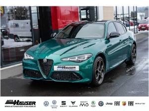 Alfa Romeo Giulia INTENSA 2.0 Turbo AT8 Q4 PANORAMA HARMAN-KARDON BREMBO