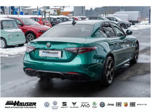 Alfa Romeo Giulia INTENSA 2.0 Turbo AT8 Q4 PANORAMA HARMAN-KARDON BREMBO