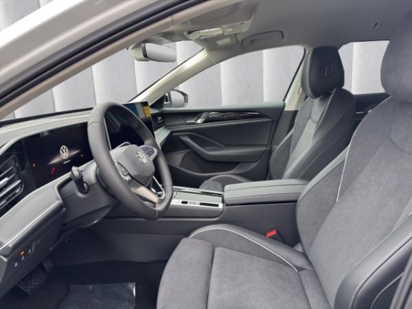 Volkswagen Passat Elegance 2.0 TDI DSG,IQ-DRIVE,AHK,BUSINESS