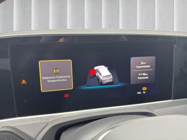 Volkswagen Passat Elegance 2.0 TDI DSG,IQ-DRIVE,AHK,BUSINESS