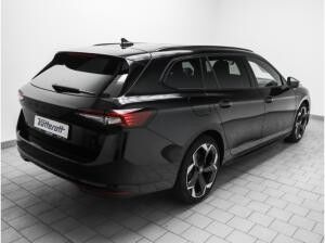 Skoda Superb Combi Sportline 2.0 TDI 4x4 AHK Pano Navi Kamera
