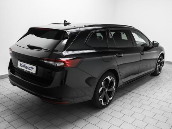 Skoda Superb Combi Sportline 2.0 TDI 4x4 AHK Pano Navi Kamera