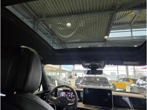 Volkswagen Tiguan R-Line "Black Style" 2,0 l TDI //SOFORT VERF.// - Leder, AHK, Pano, Harman Kardon usw.