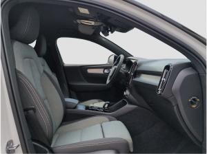 Volvo XC40 XC40+Black+Edition+B3+Plus+Alarm+HarmanK+Kamera+