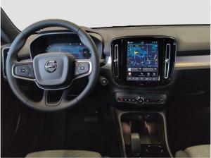 Volvo XC40 XC40+Black+Edition+B3+Plus+E-Sitze+BLIS+PilotAss