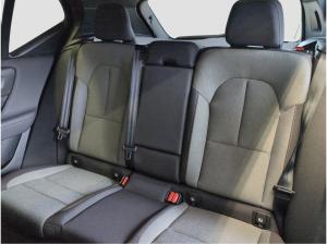 Volvo XC40 XC40+Black+Edition+B3+Plus+E-Sitze+BLIS+PilotAss