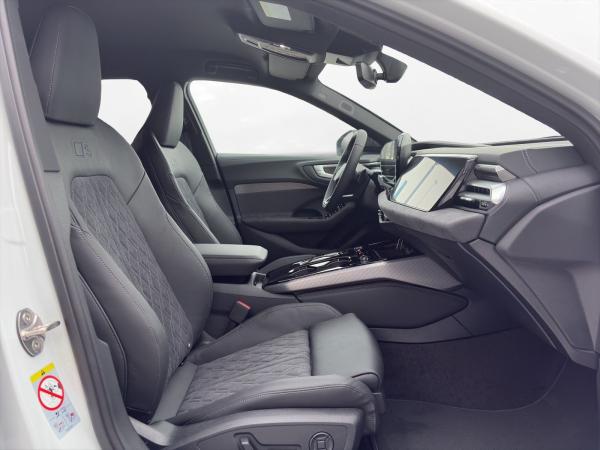 Audi A5 Avant e-hybrid QUATTRO+S-LINE+AHK+HUD+TECHPLU